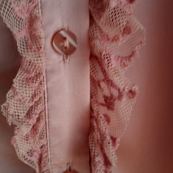 'LAPIS' Dusky Pink Cap Sleeve Lace Blouse Size XL NWT - Picture 13 of 15